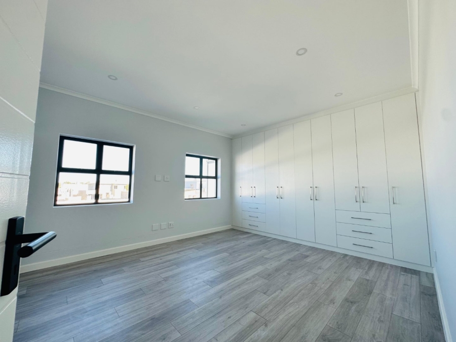 3 Bedroom Property for Sale in Sandown Western Cape